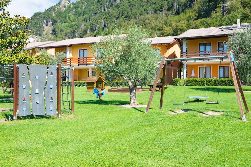 Hotel Residence La Pertica Exterior