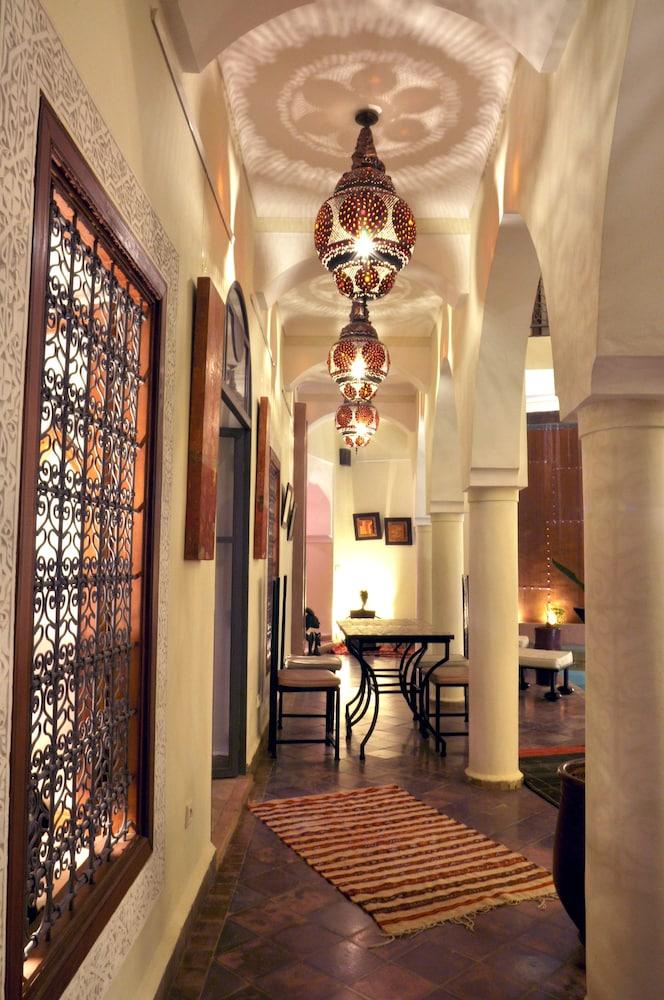 رياض جاردان دي ريف باي لا سيريدرا داخلي