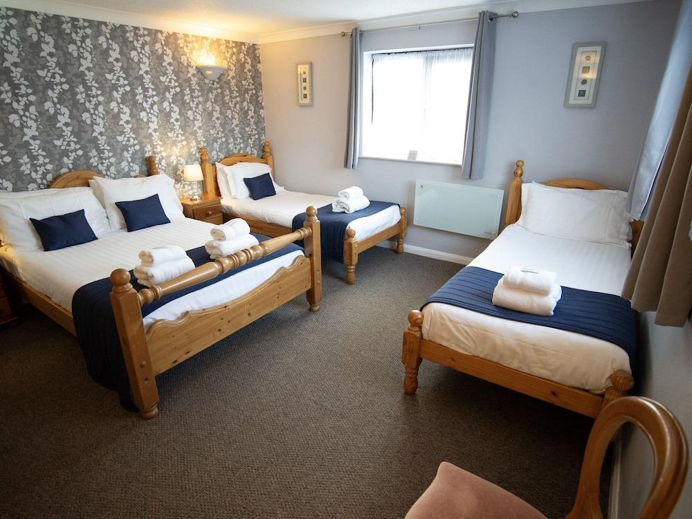 The Heath Inn Room