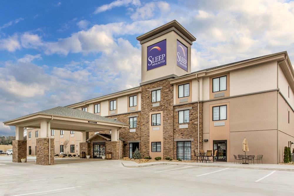 Sleep Inn & Suites