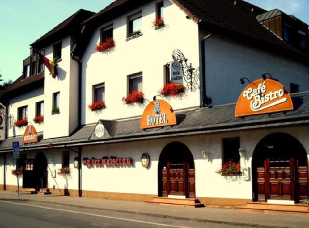 إن دير كايسيراو