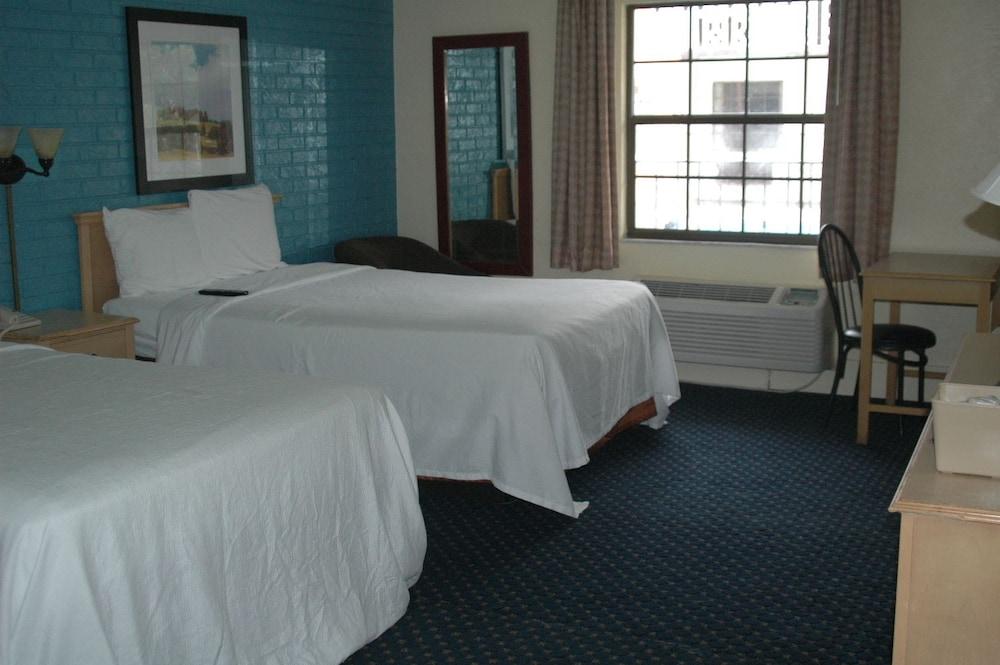 موتل 6 تالاهاسي، افاريإا نورث مونروي غرفة