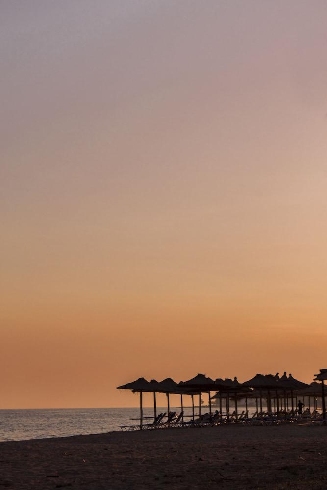 ميلوناس هاوس أبارتمنتس الشاطئ