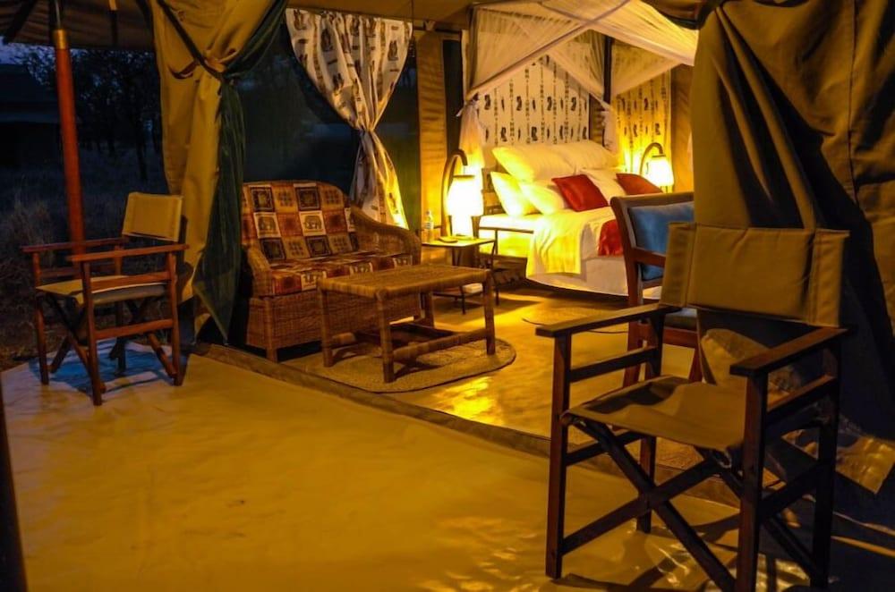 أوسينون كامبس آند لودجز