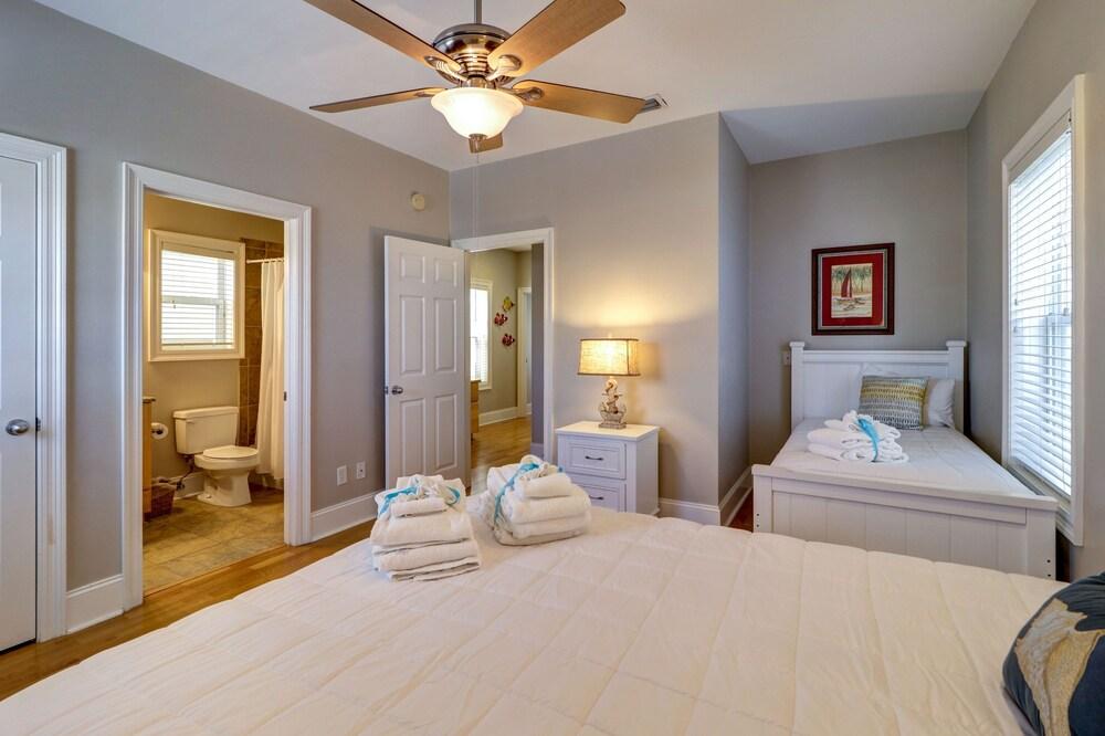 سيز ذا داي باي بلوزويل أخرى