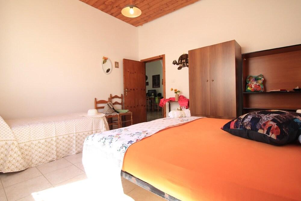 Lucia Spiaggia a due Passi Room