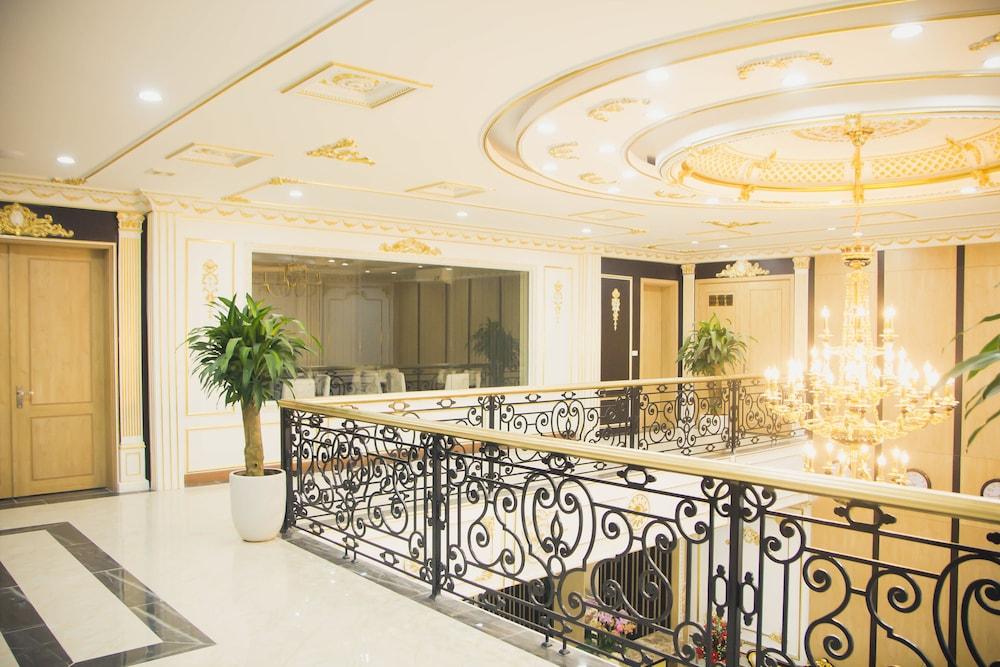 رويال هوي فين فوك داخلي