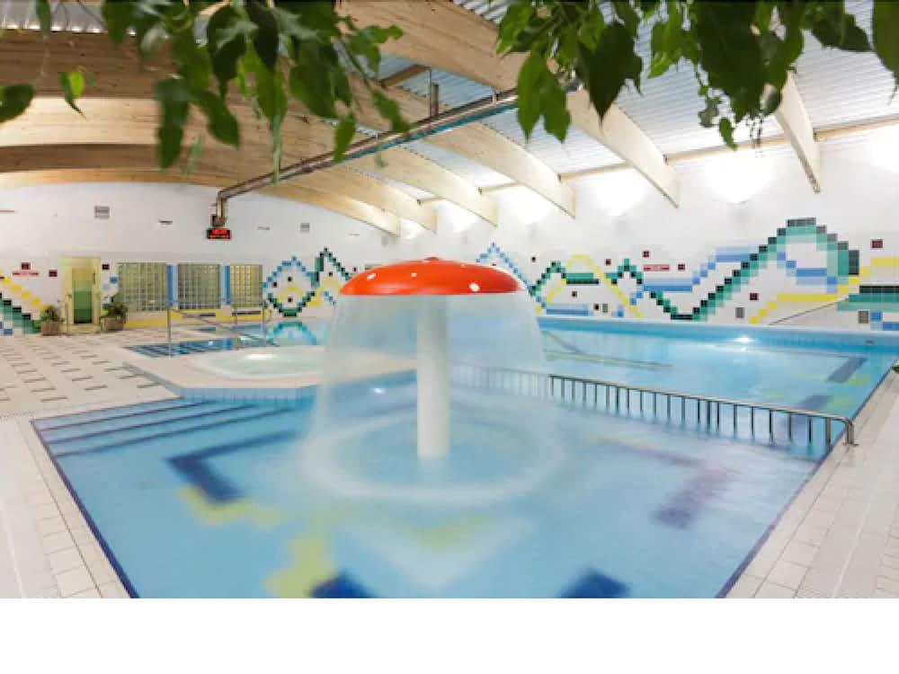 هوتل ويلنيس ميديكال سبا يونيترال حمام سباحة مغطى