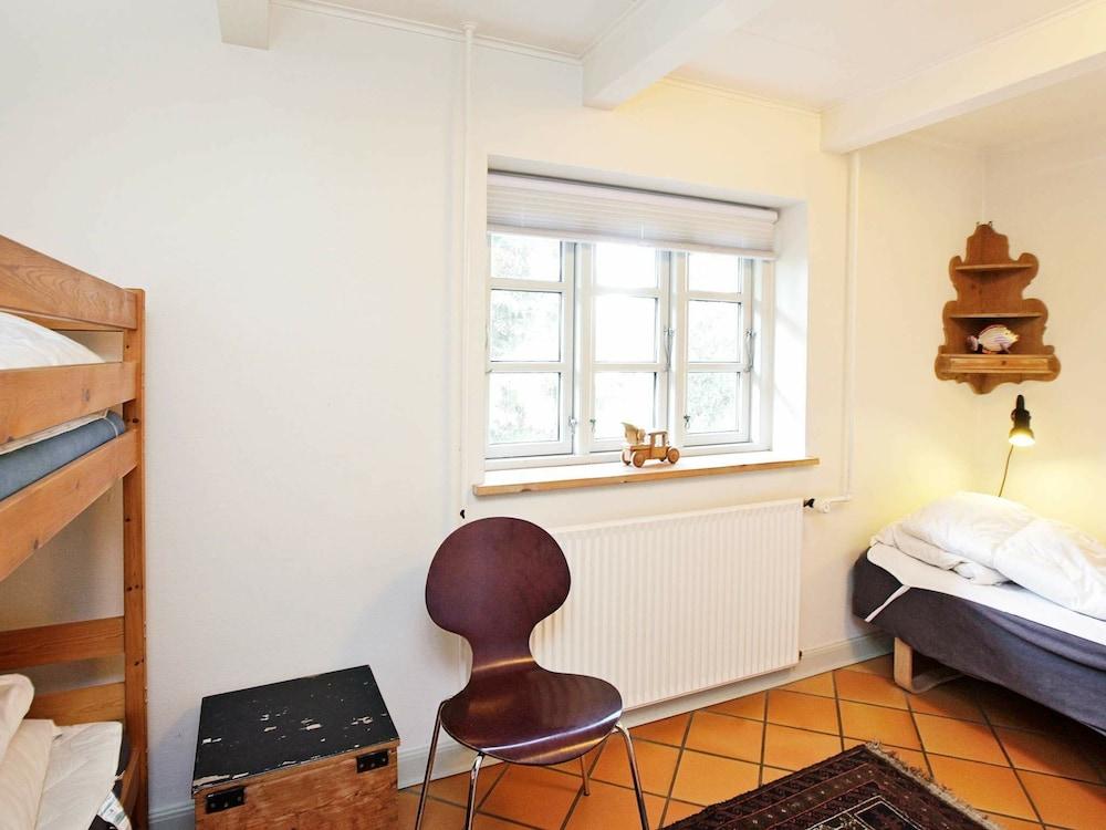 مودرن هوليداي هوم إن نيبورج أون سي