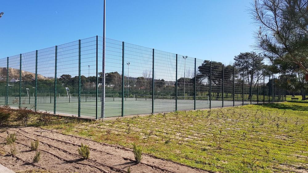 Caparica Cliff View by Host-Point Tennis Court