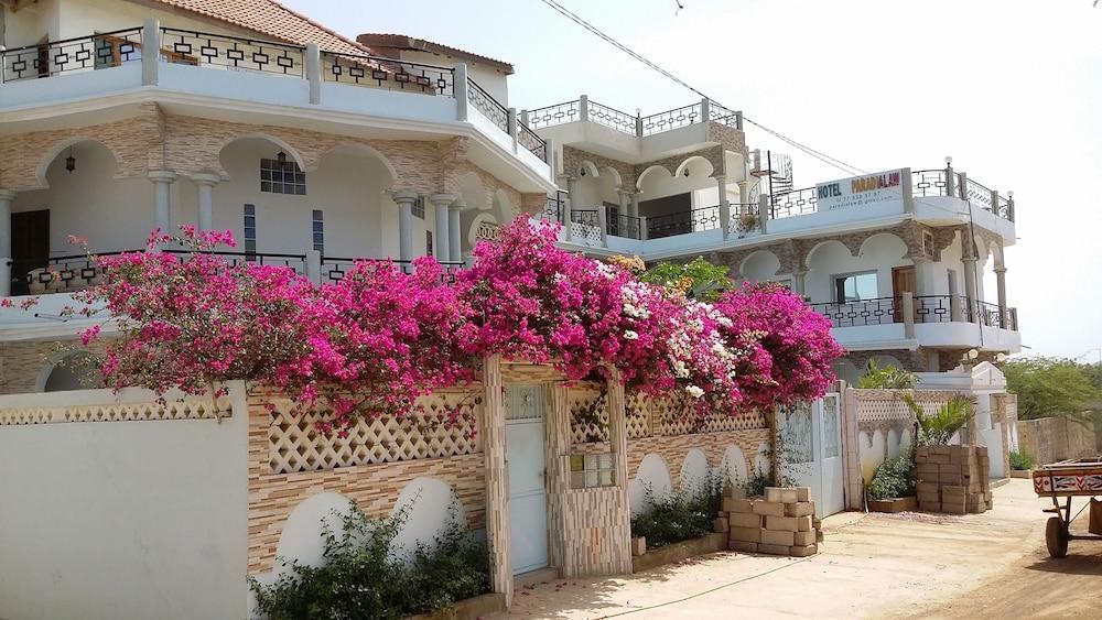 باراديالاو