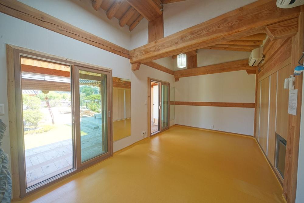 Gyeongju Hanok1st Featured Image