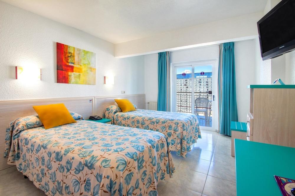 هوتل سيرفيجروب توري دورادا غرفة