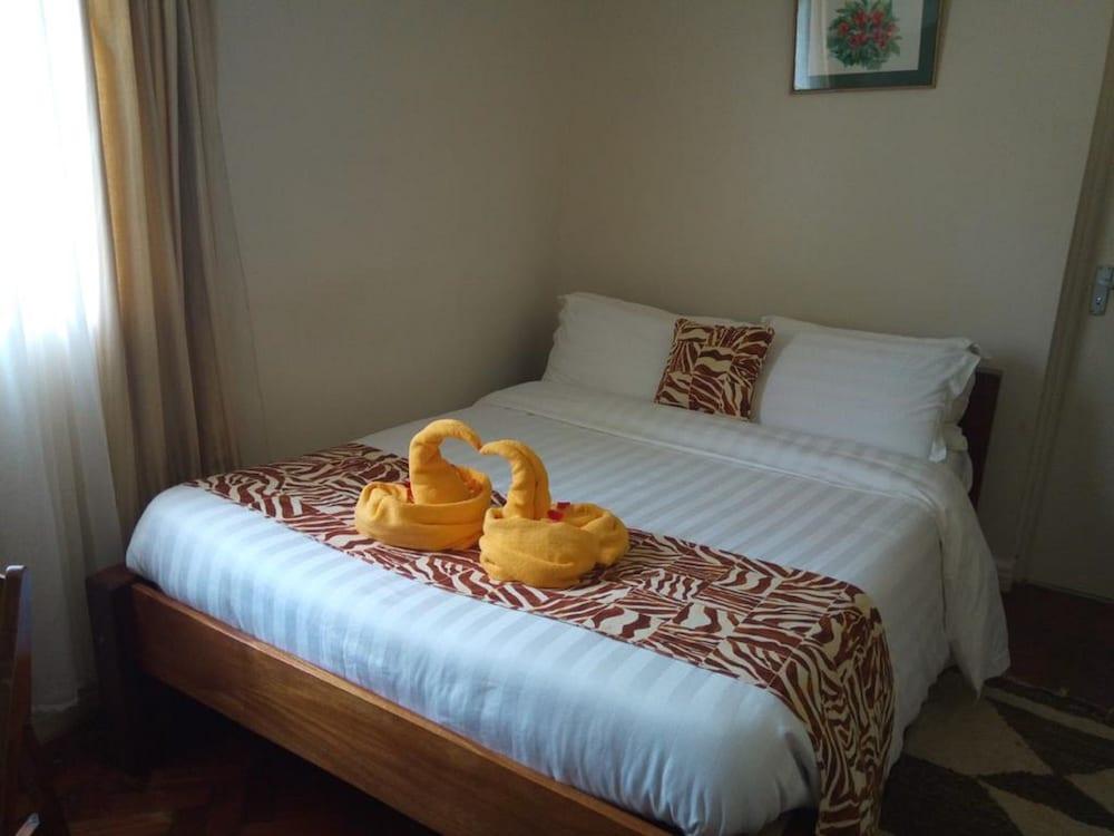 Ack St. Julian's Centre Room