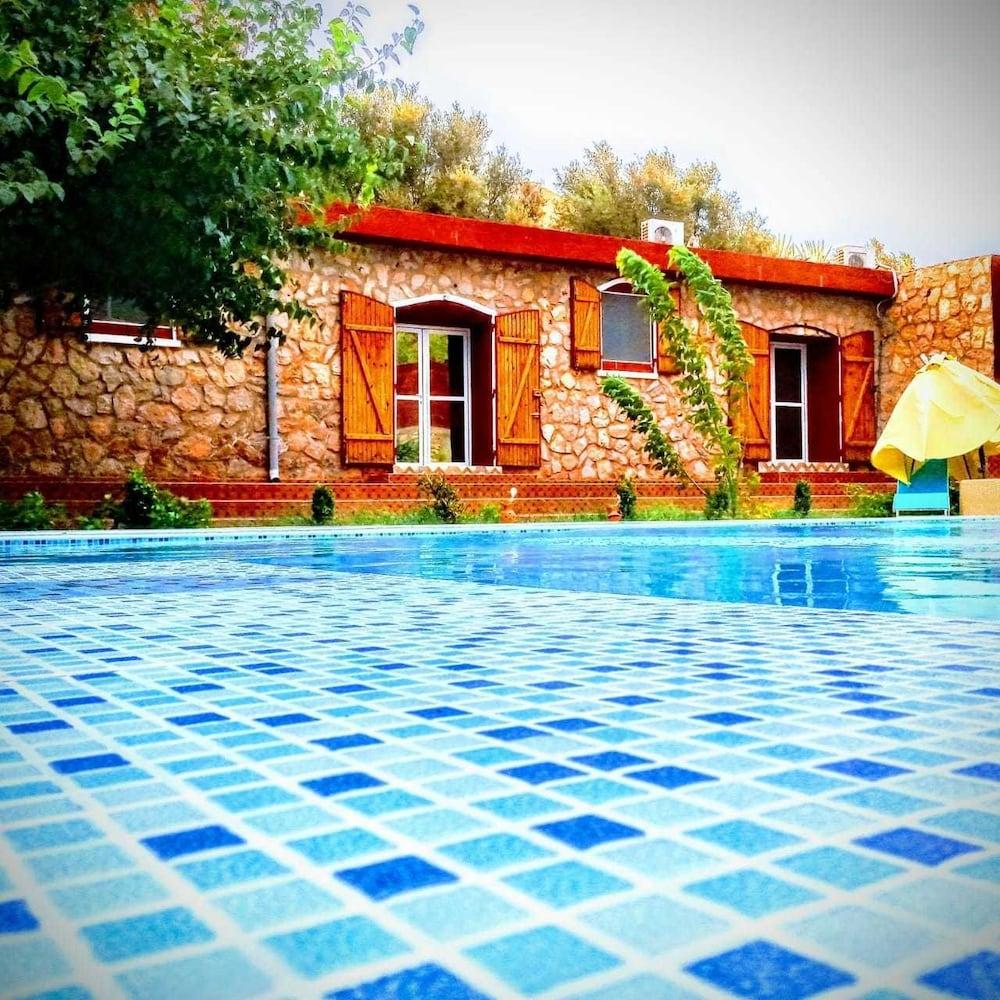Gite karine Outdoor Pool