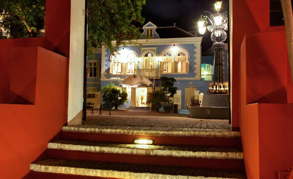 كورا هولاندا فيليدج آند سبا المنطقة الخارجية