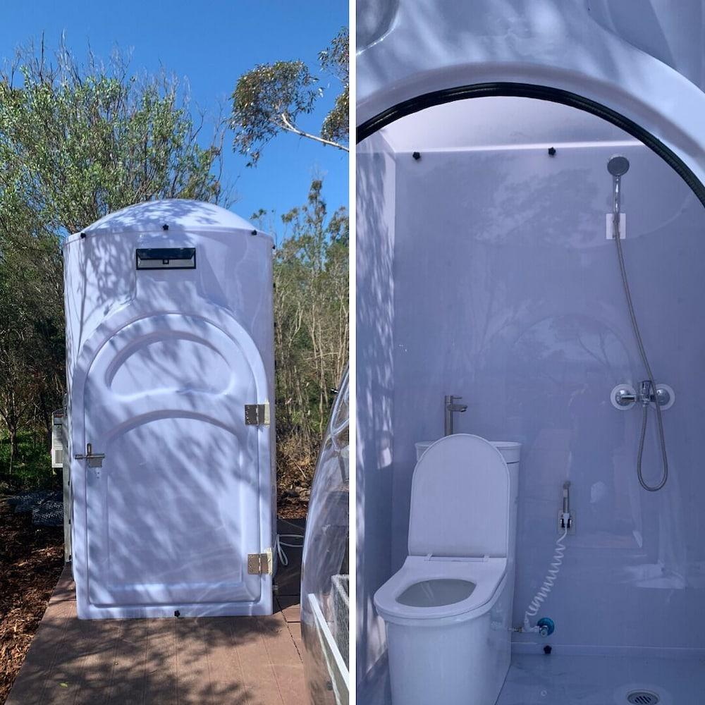 سكايتينتوز - رايموند أيلاند حمام