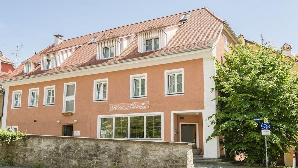 هوتل جارني فيكتوريا