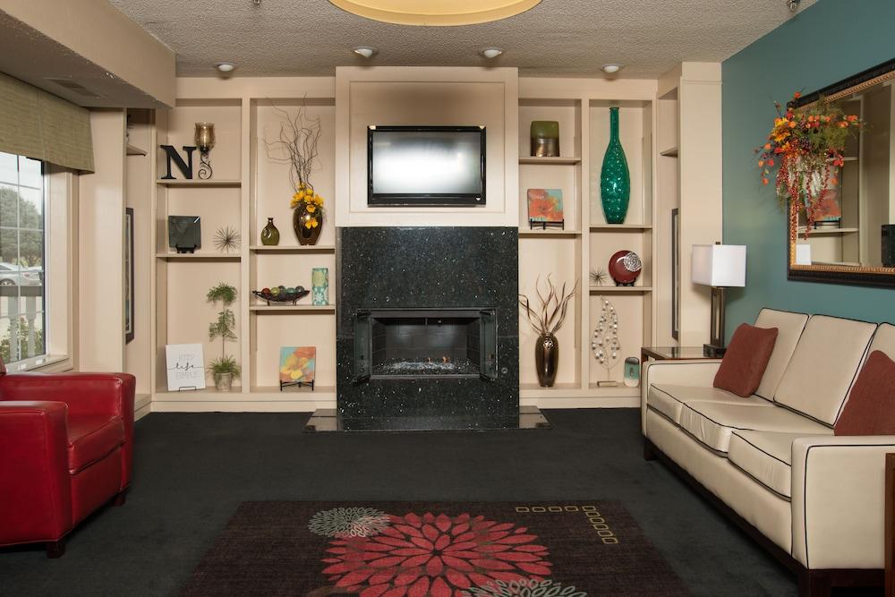 نورثفيلد إن سويتس آند كونفرانس سنتر الردهة