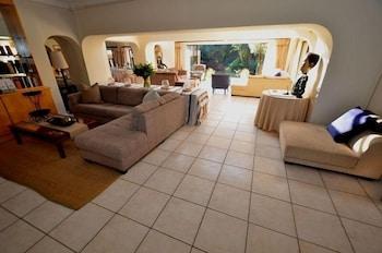 راديانس جيست لودج آند كونفرنس سنتر أخرى