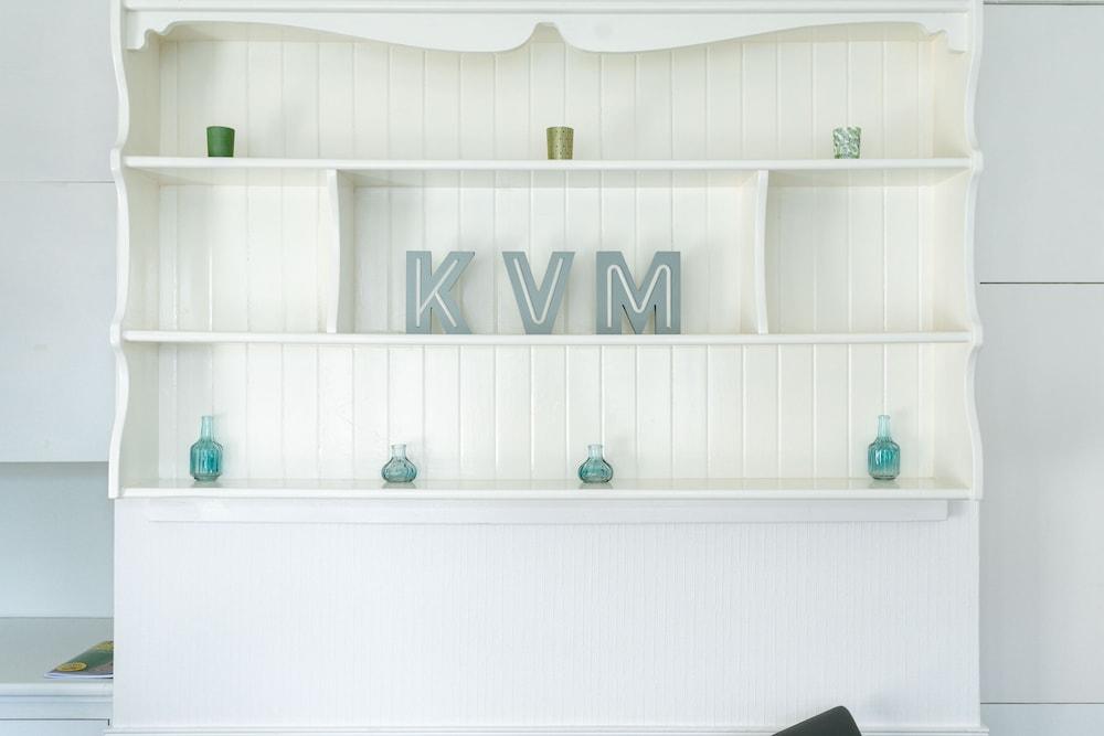 KVM - Sugar Way House Interior