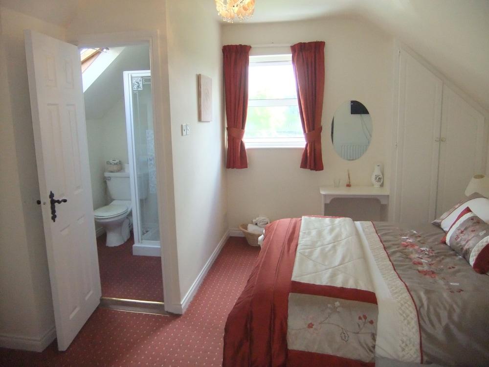 دايلفيو هاوس بد آند بريكفاست غرفة