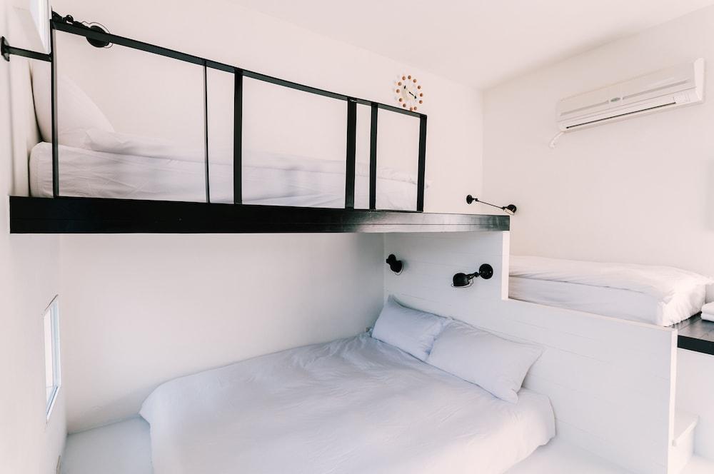 Ocean Day by Day Room