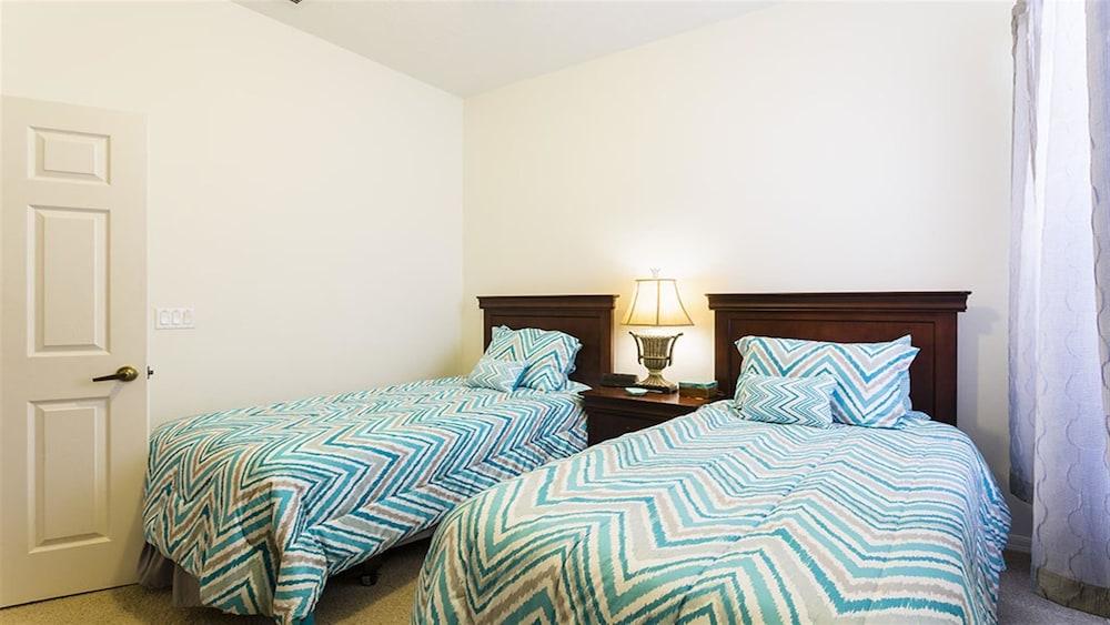 جاي إي 62762 - ريونيون ريزورت - 4 بد رومز 2 باث رومز فيلا غرفة