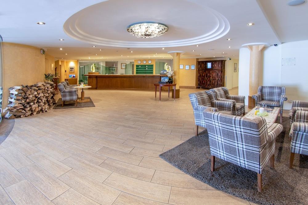 هوتل سيلبيرهورن - ريزيدنسيز آند سبا وينجين منطقة الاستقبال