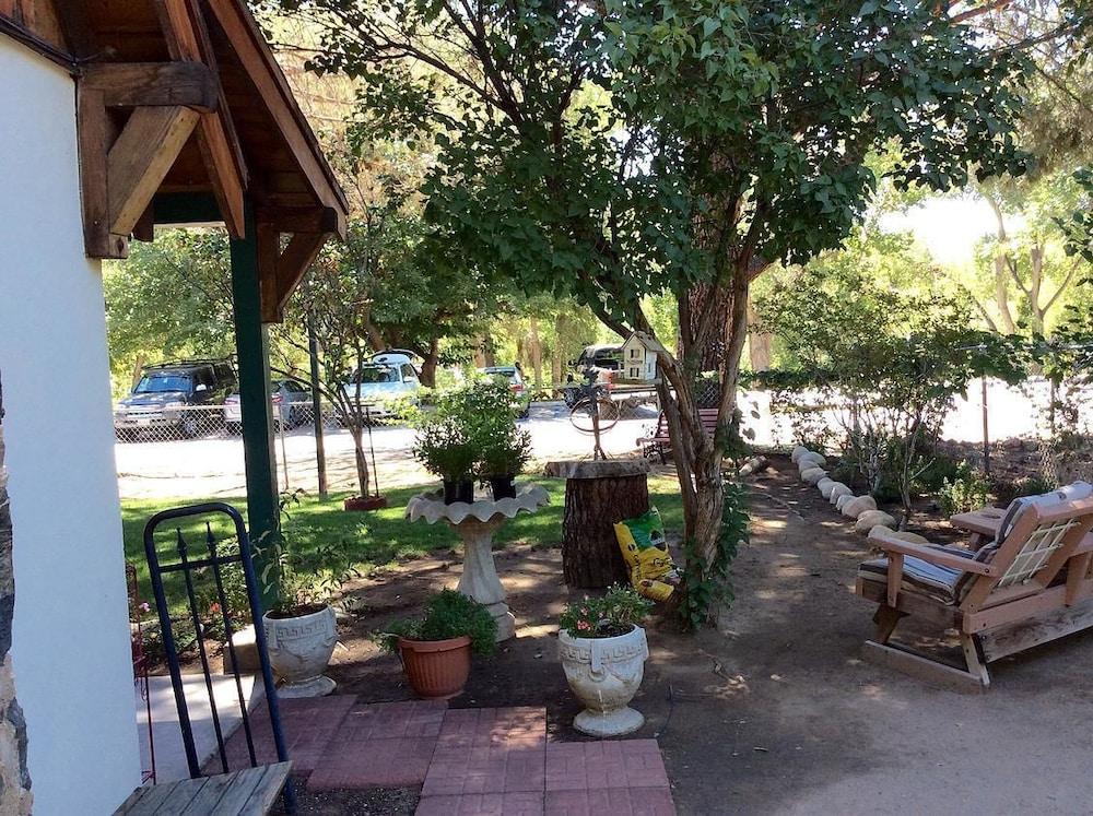 كيرن ريفرفرونت لودج