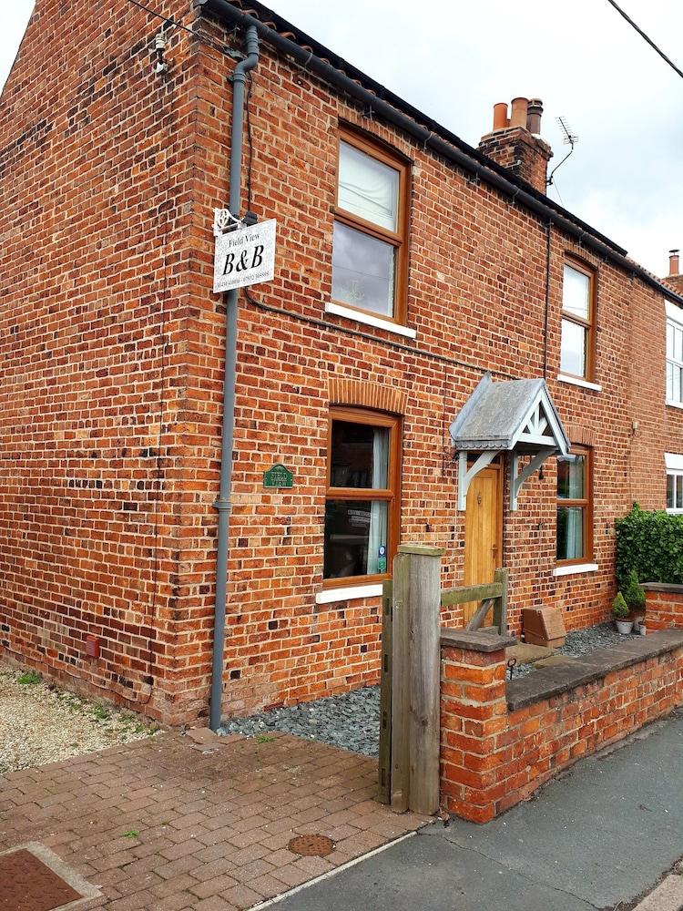 Field View B&B Exterior