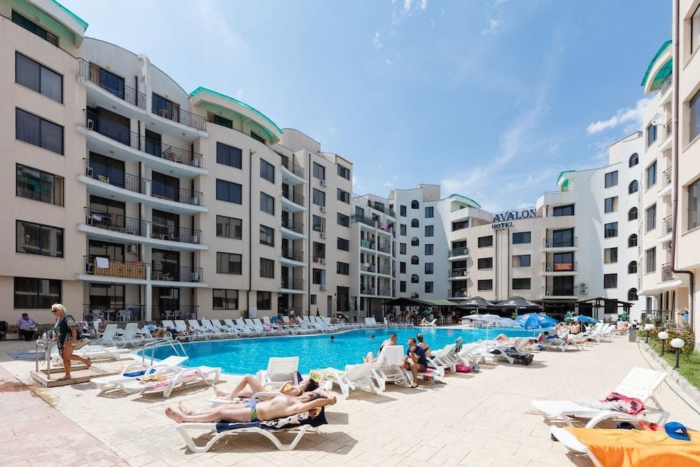 Studio with Balcony & Pool View Waterslide