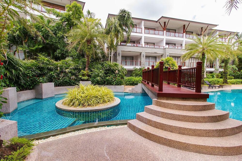 Pearl of Naithon by Alexanders Waterslide