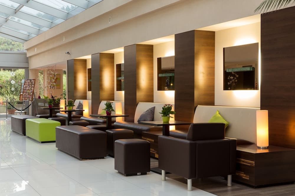 CE Plaza Hotel Lobby