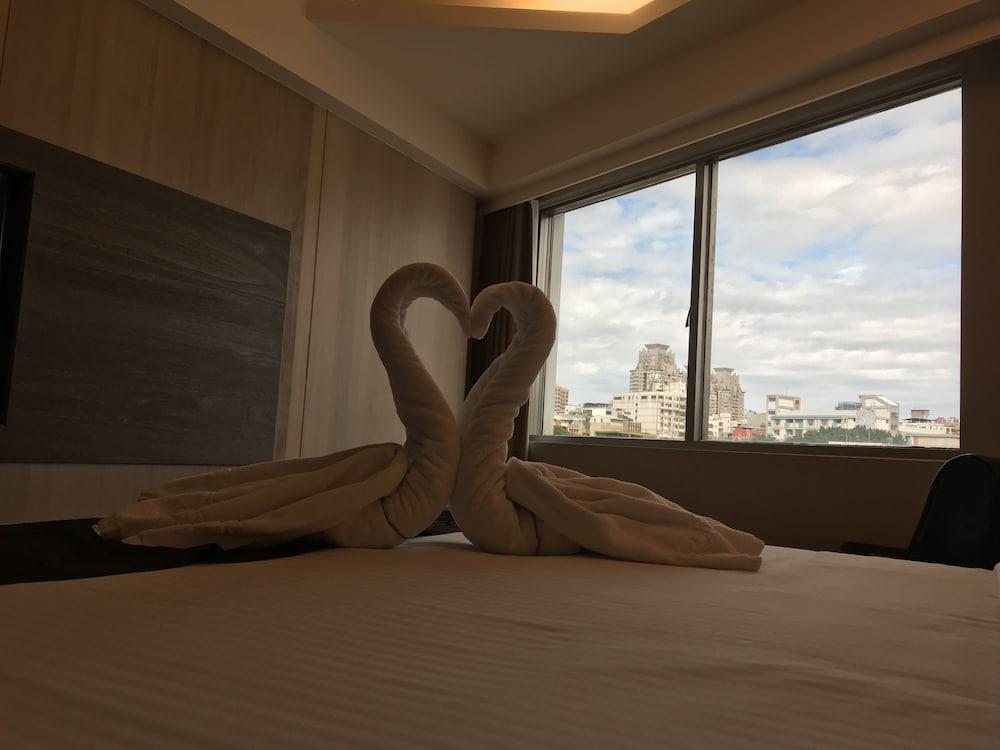 أوبن روم هوتل