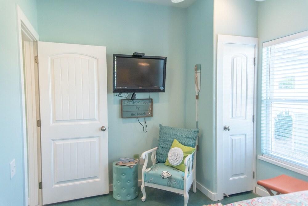 بلايين هوكي - 4 بد روم هوم أخرى