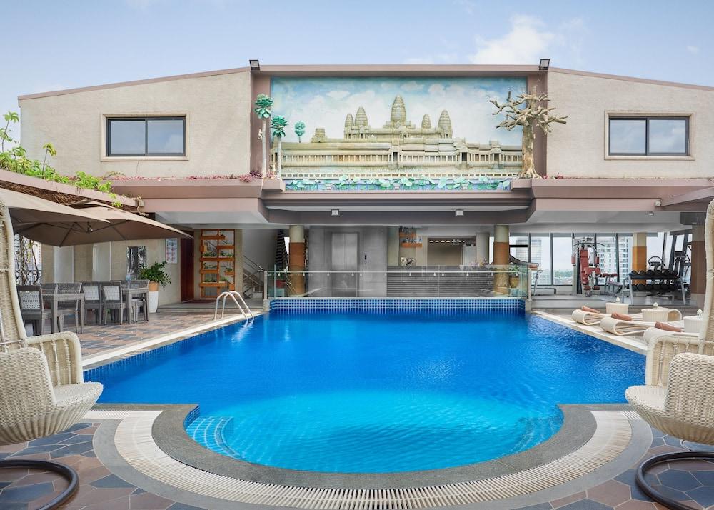 إيسانس هوتل - بنوم بنه أخرى