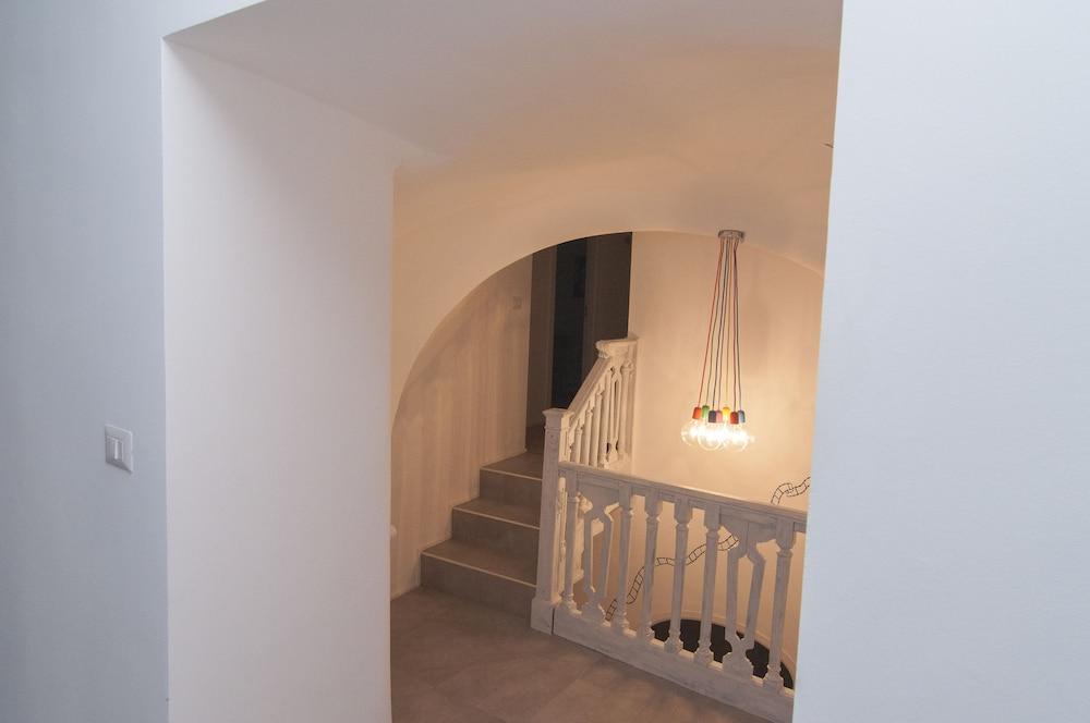 بي آند بي تورينو تريه شيك داخلي