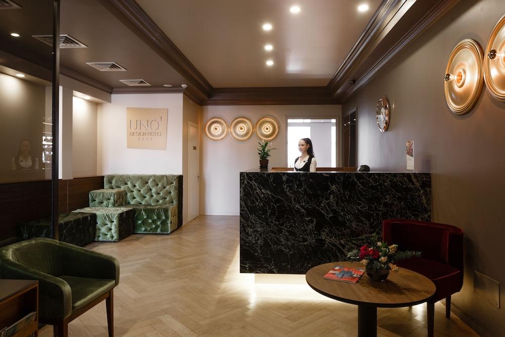 UNO Design Hotel Lobby Sitting Area