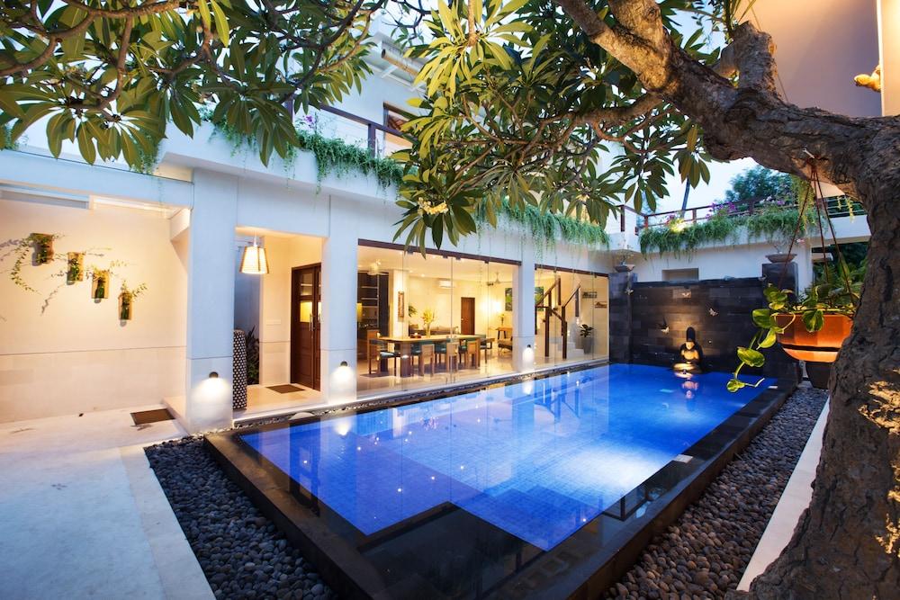 Sunset Paradise Villa Jimbaran 3003 Waterslide