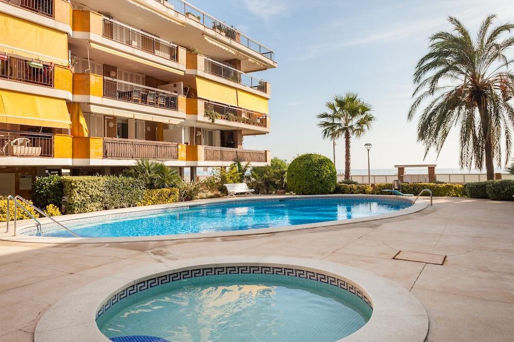 ميرسي بي ماي جيست كاستلديفيلز