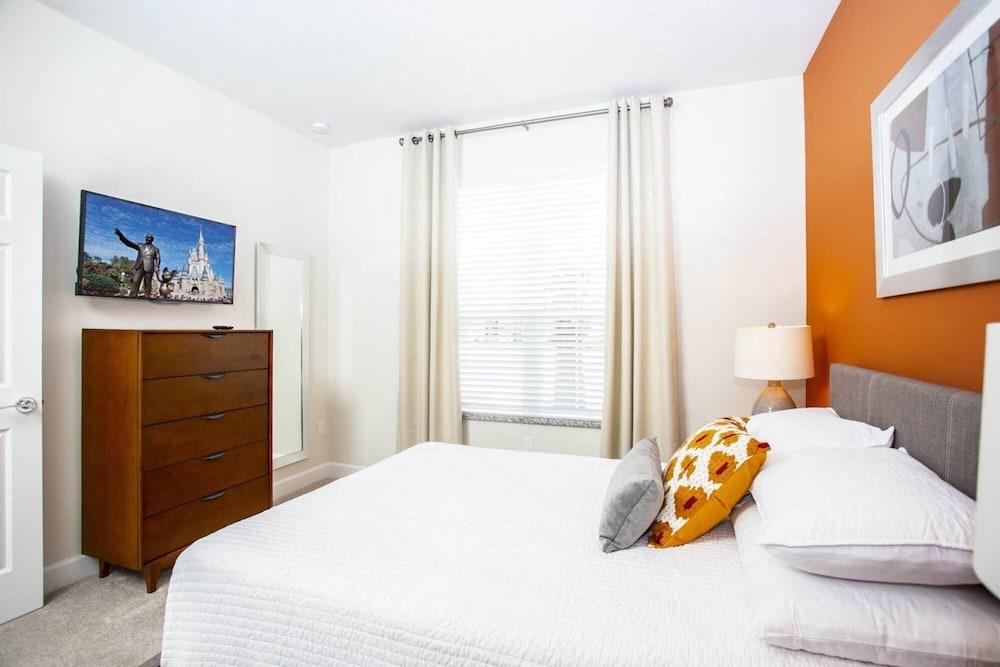 Beautiful Suites at Serenity Resort Room
