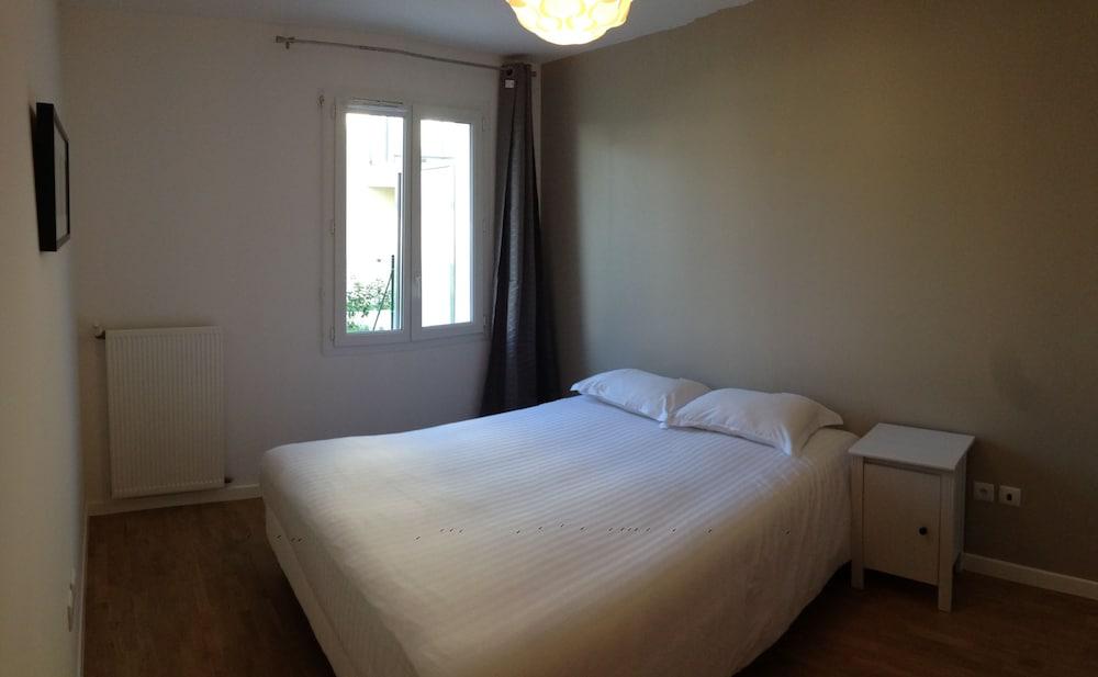 أبارتمنتس رونجي بارك إيكاد أورلي غرفة ضيافة