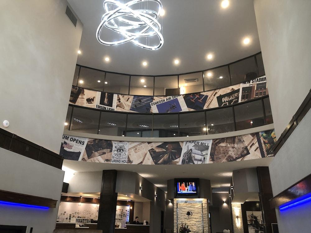 DoubleTree by Hilton Appleton Lobby