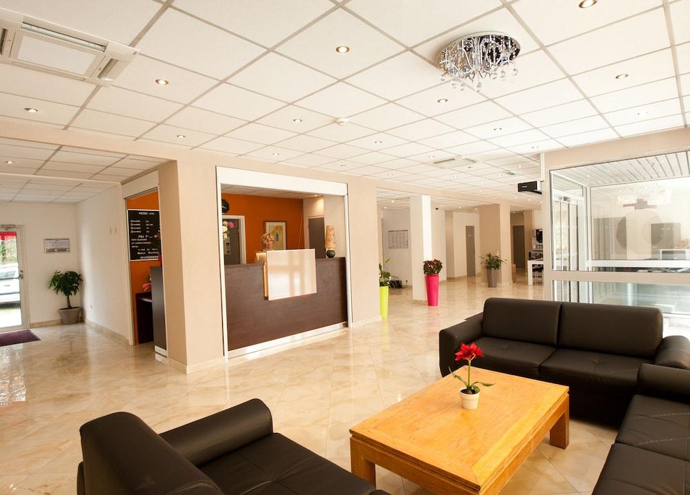 هوتل ميلتون (جيس هوتل سابقًا) منطقة الاستقبال