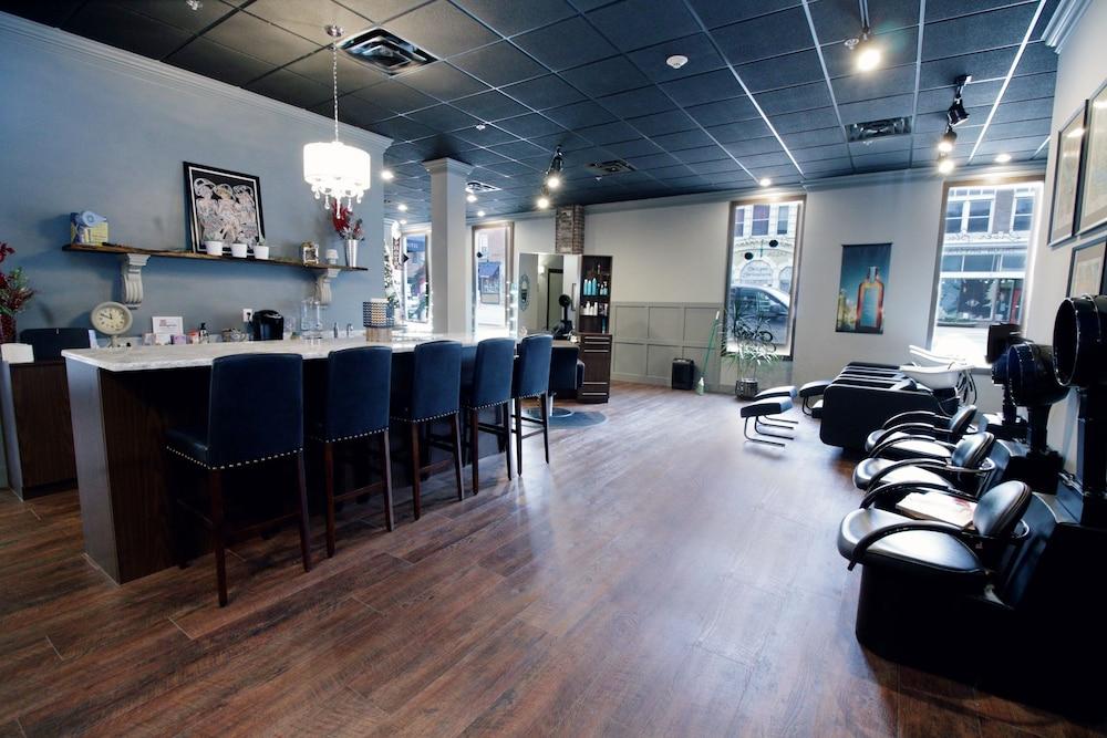 سانت جايمس هوتل، إيه هيستوريك هوتل أوف أمريكا نادي صحي