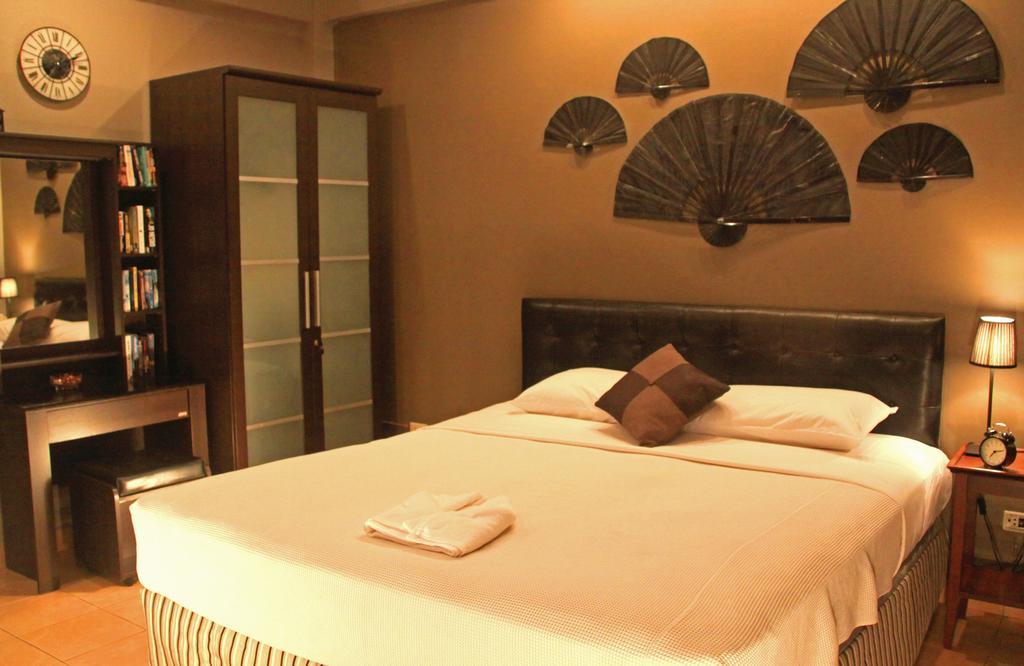 ذا جولف كلوب باتايا أخرى