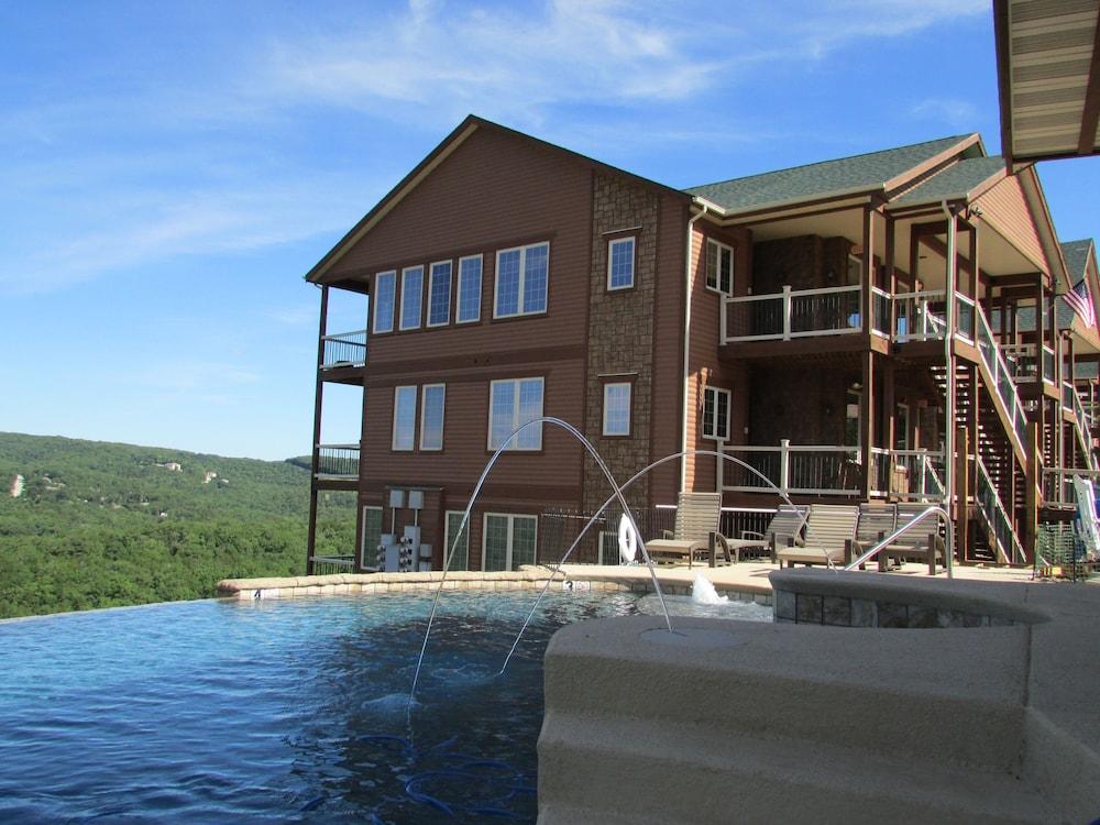 Cliffs Resort Table Rock Lake Featured Image
