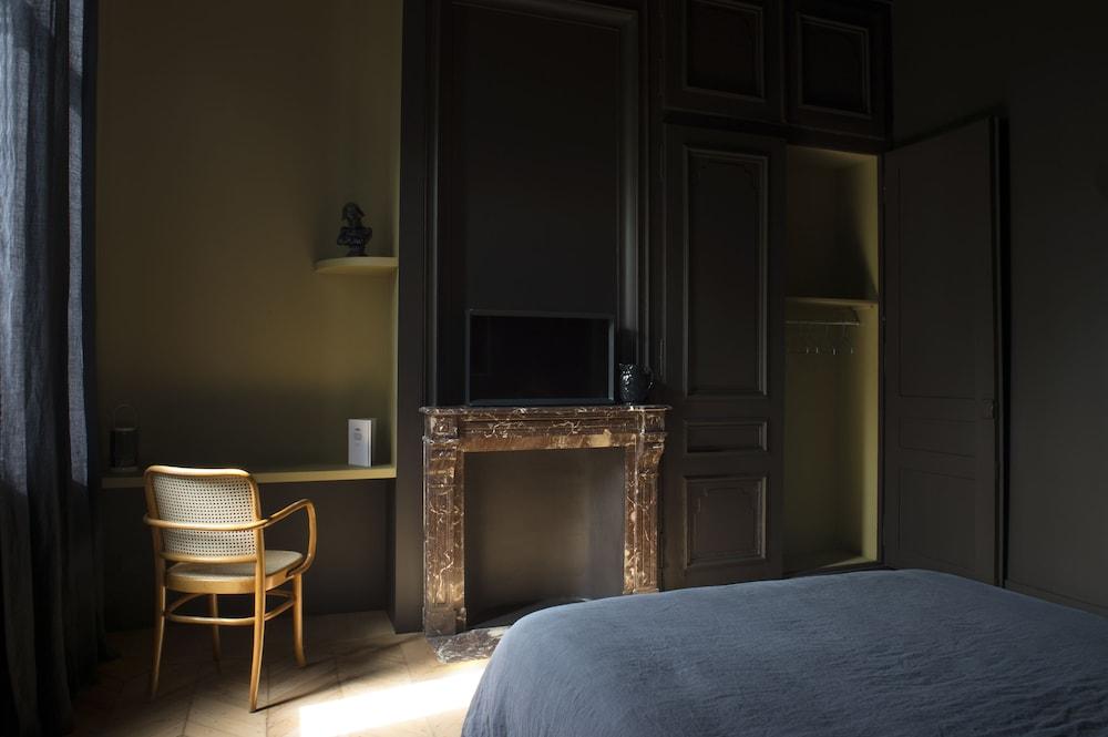 ليه تورل باي بونوا برناردا غرفة