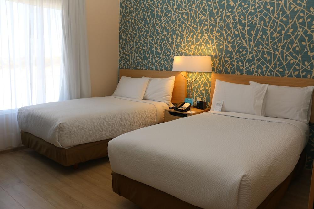 فيرفيلد إن آند سويتس كويريتارو جوريكويلا غرفة